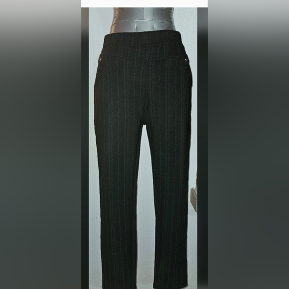 NWT Reseller Womans Bundle S/M - Picture 2 of 7